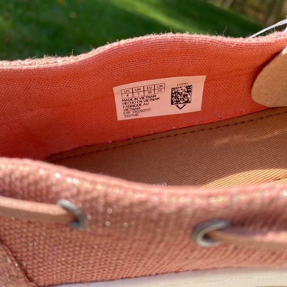 Toms Bimini Slip-On Flat (Big Girl) - Picture 6 of 8